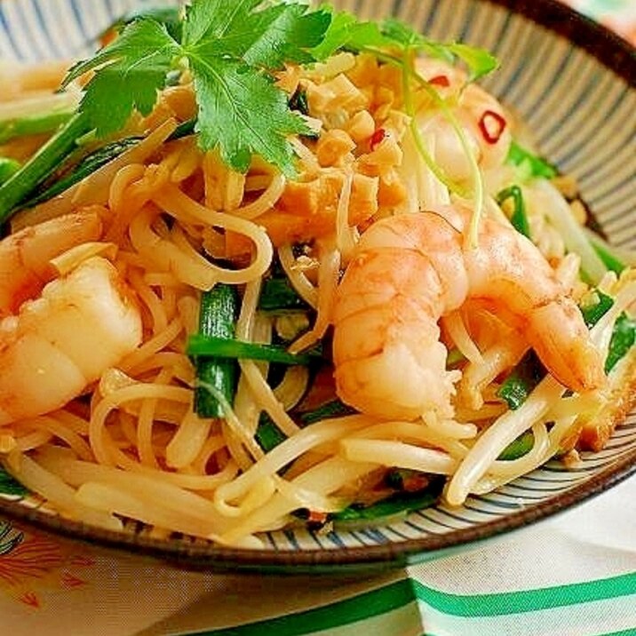 タイ屋台の味♪パッタイ(タイ風やきそば)